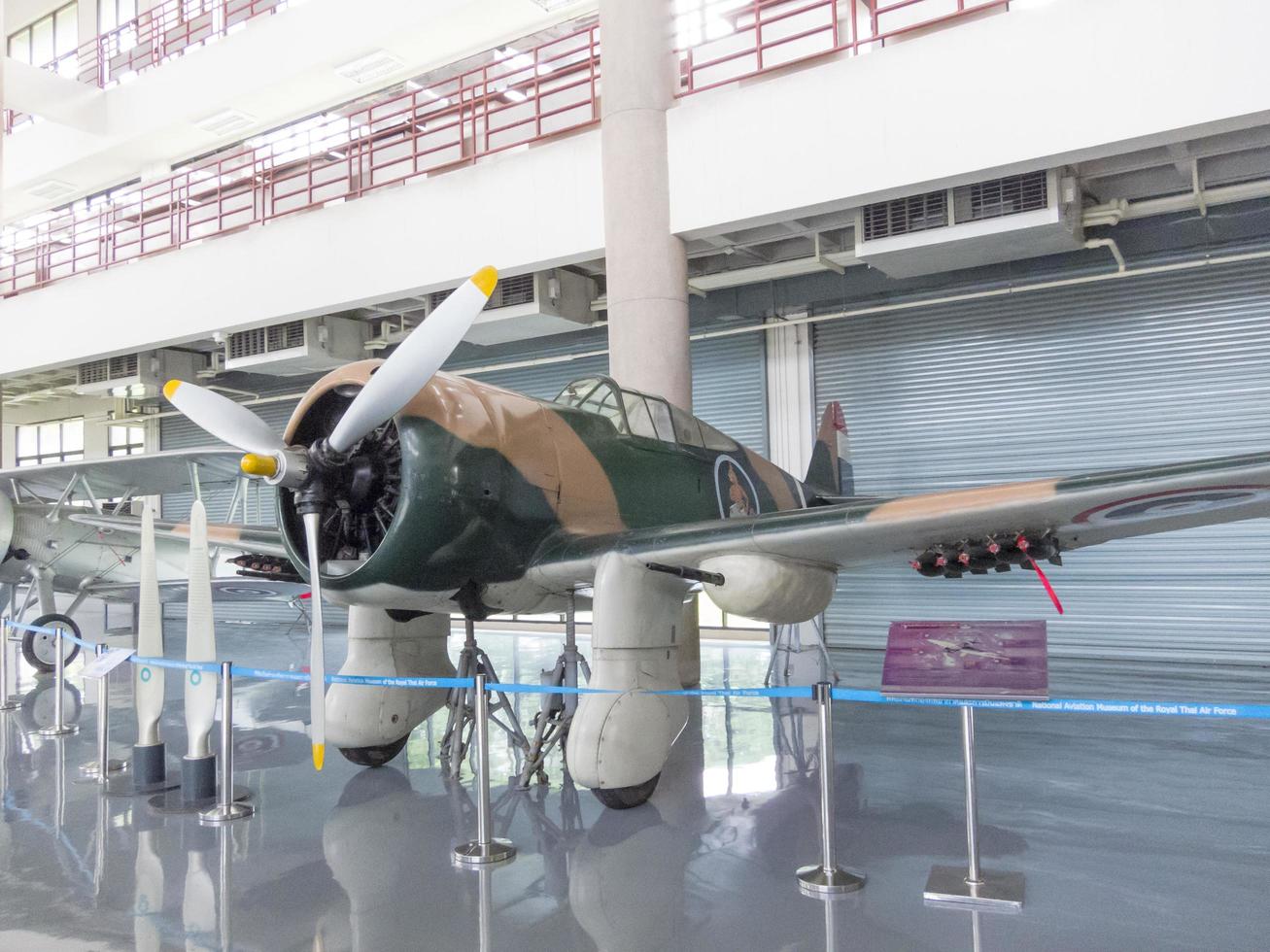 royal thai air force museum bangkokthailand18 augusti 2018 inne i byggnaden visa planet för lärande. den 18 augusti 2018 i Thailand. foto