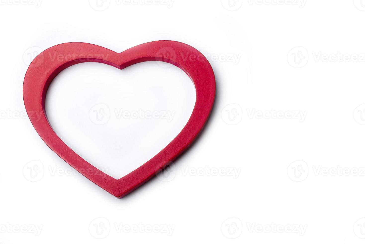 stort rött hjärta isolerad på vit bakgrund foto