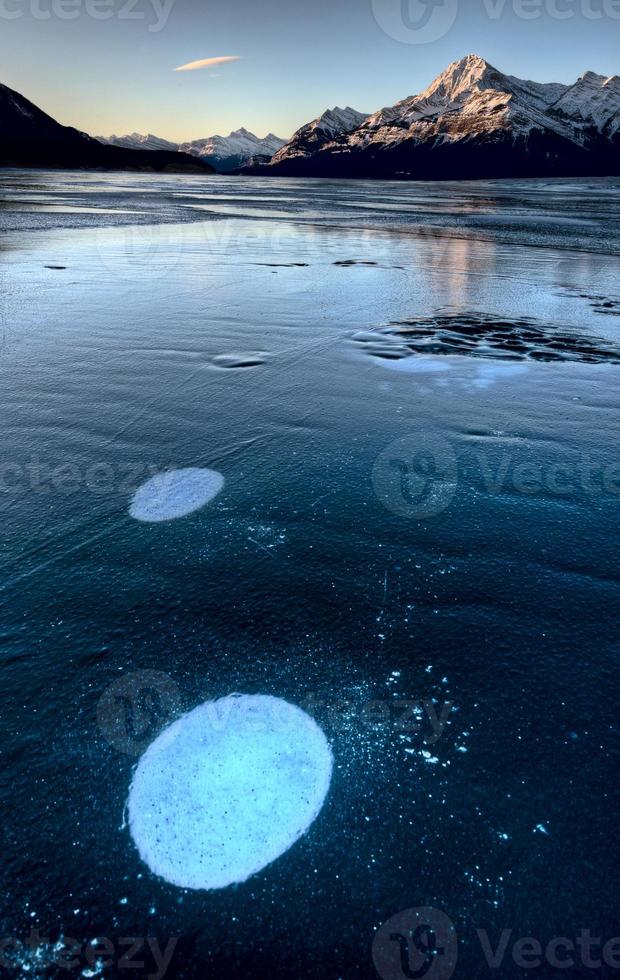 abraham lake vinter foto