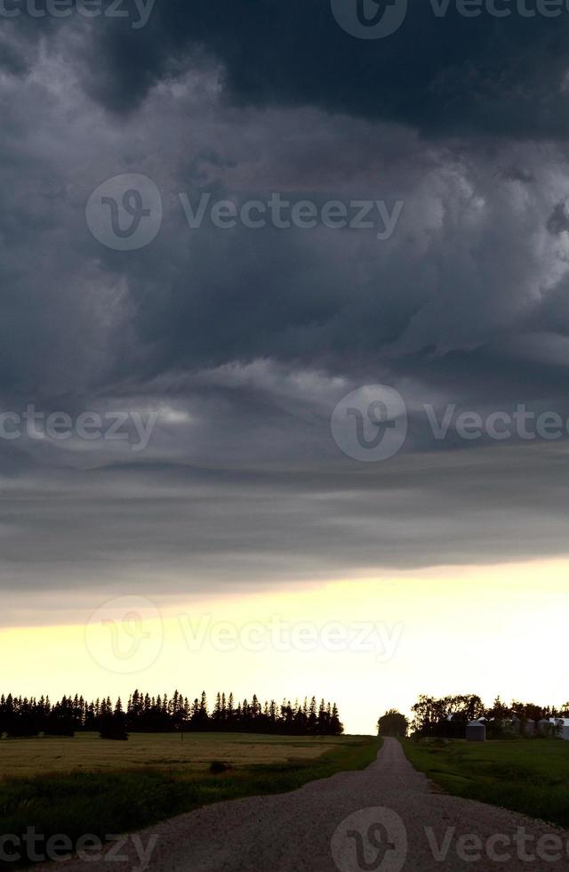 storm moln präriehimmel foto