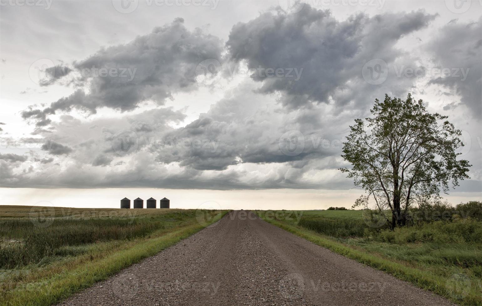 storm moln präriehimmel foto