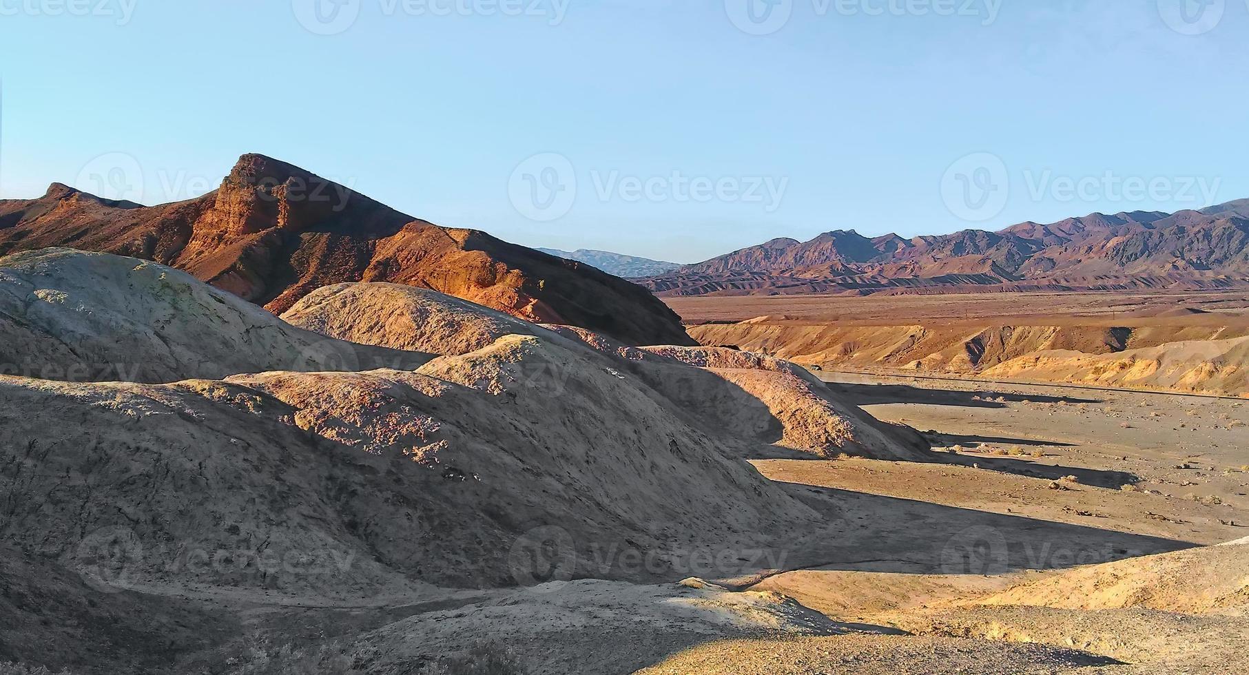 landskap av dödsdalens bergskedjor foto