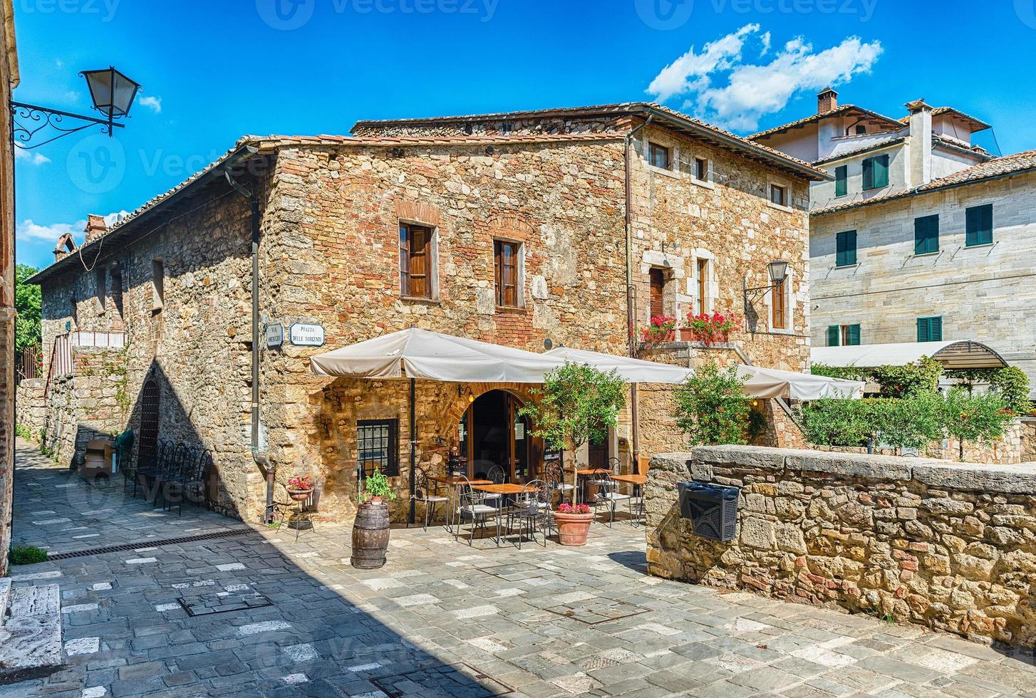 pittoreska medeltida byggnader i bagno vignoni, provinsen siena, Italien foto