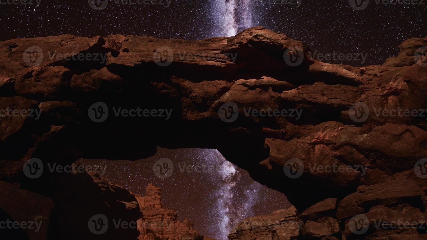 Vintergatan över bryce canyon nationalpark i utah foto