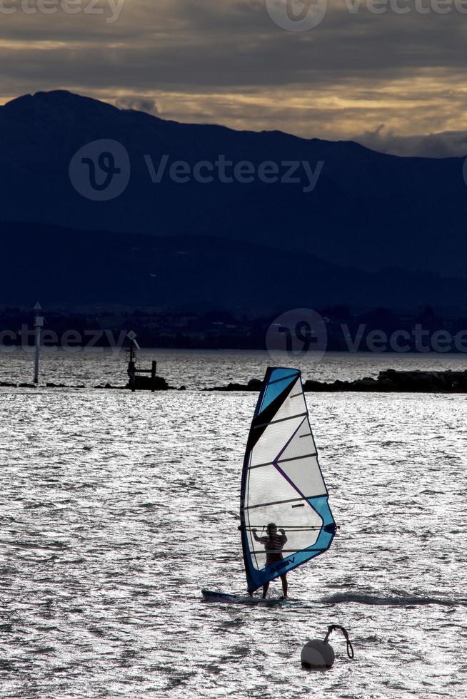 segelbräda vindsurfare foto