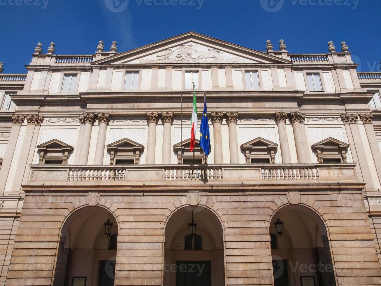 teatro alla scala milan foto