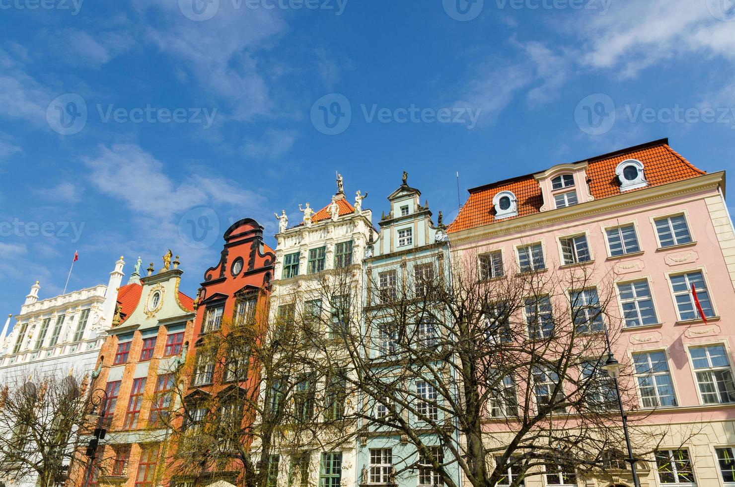 fasad av vackra typiska färgglada byggnader, gdansk, Polen foto