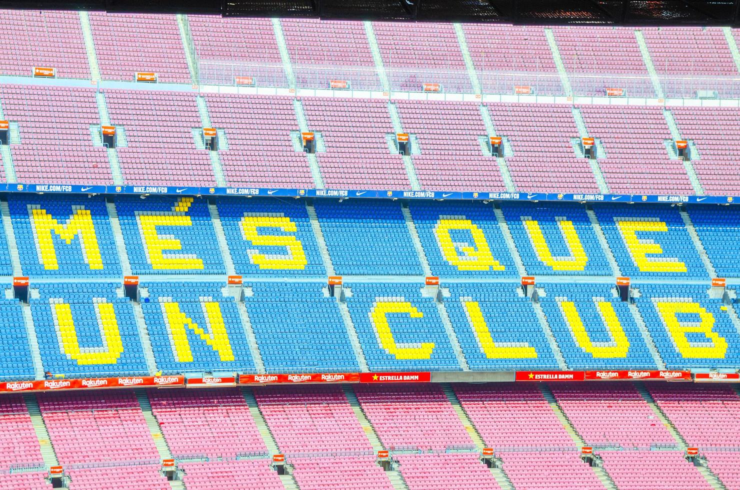 camp nou är fotbollsklubben barcelonas hemmaarena foto