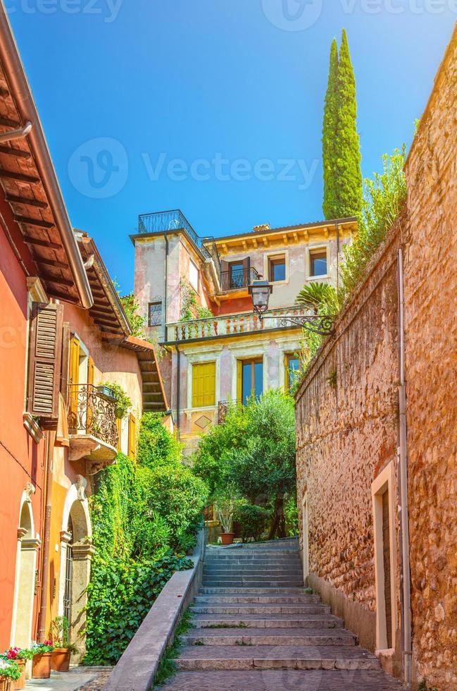 verona stads historiska centrum foto