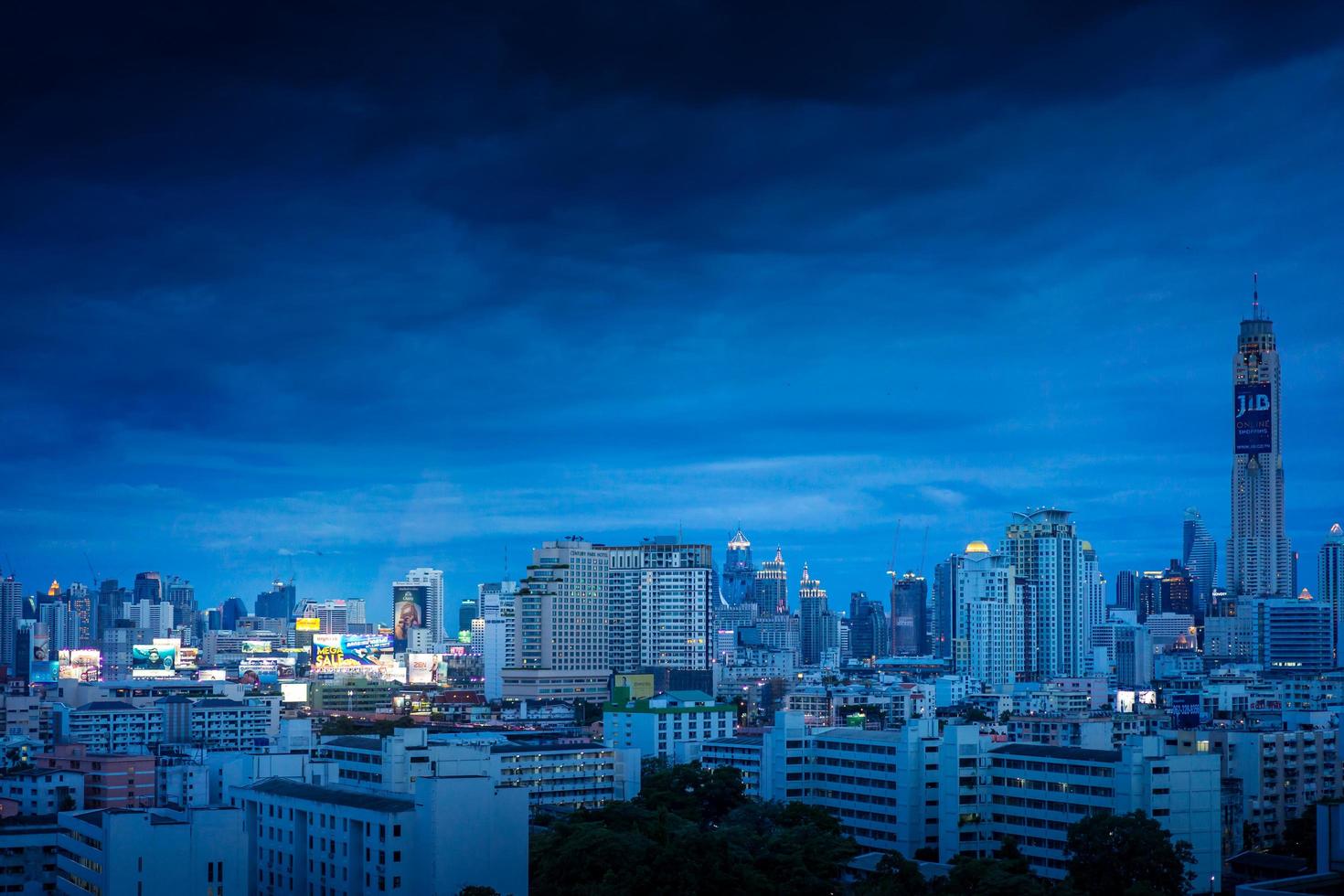 bakgrund bangkok midnattsblå. foto