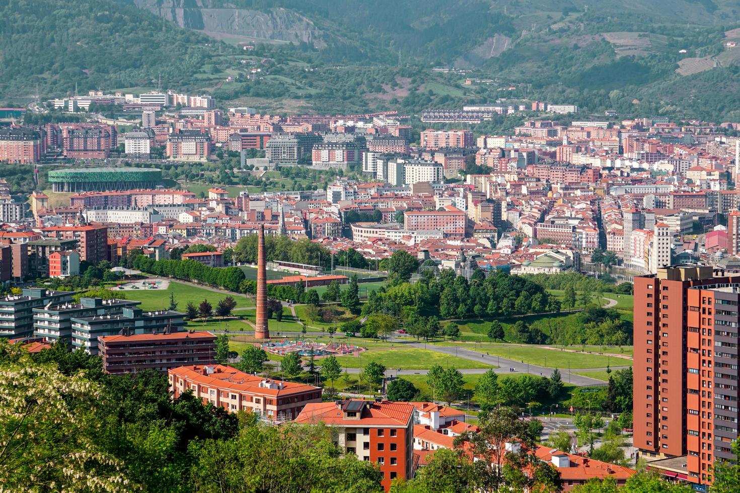 stadsbild från bilbao city, spanien foto