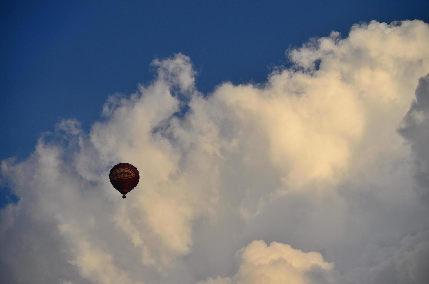 ballong och moln foto