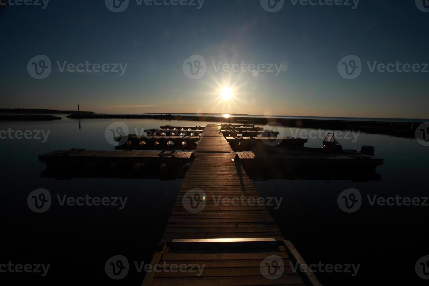 Marina på Hecla Island i Manitoba vid soluppgången foto