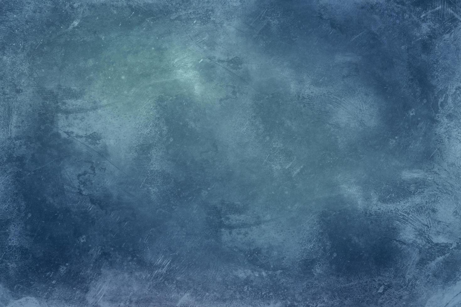 blå kall is bakgrund med repor och mönster, fruset vatten textur foto
