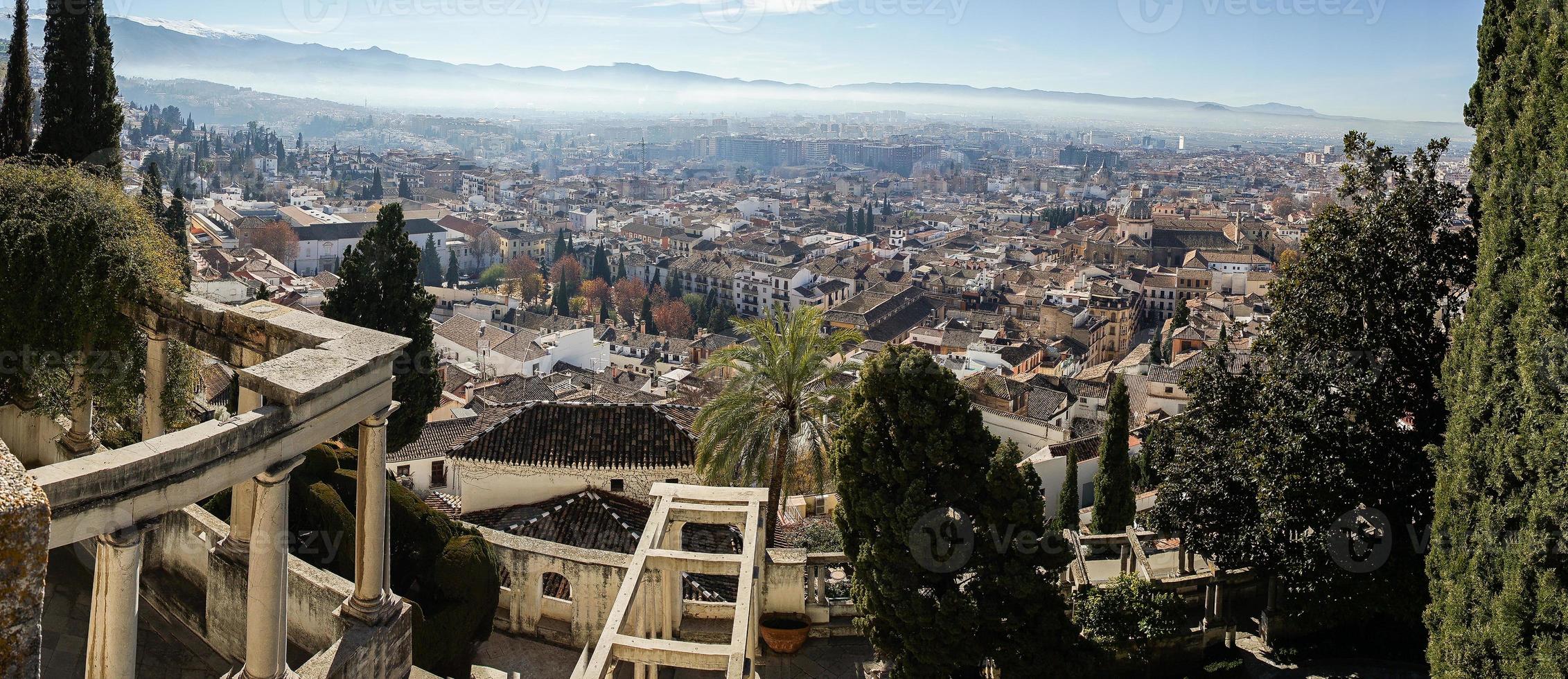 panoramautsikt över staden Granada foto