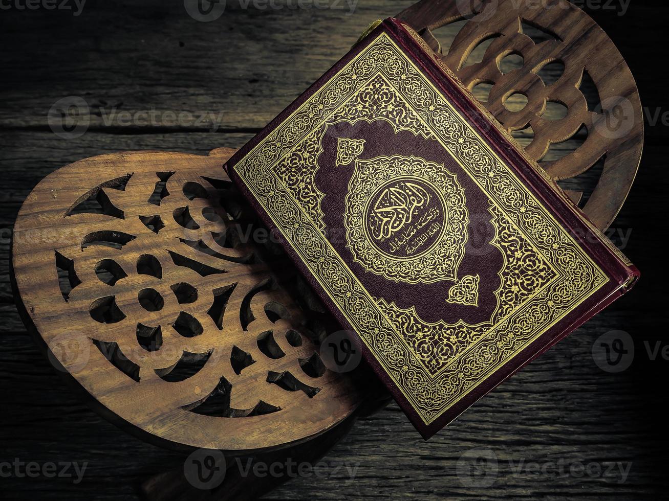 Koranens heliga bok om muslimer offentligt föremål för alla muslimer stilleben foto