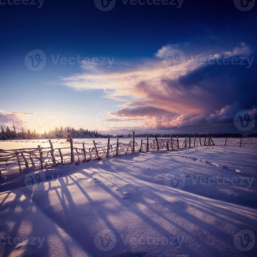 mystiska vinterlandskap majestätiska berg foto