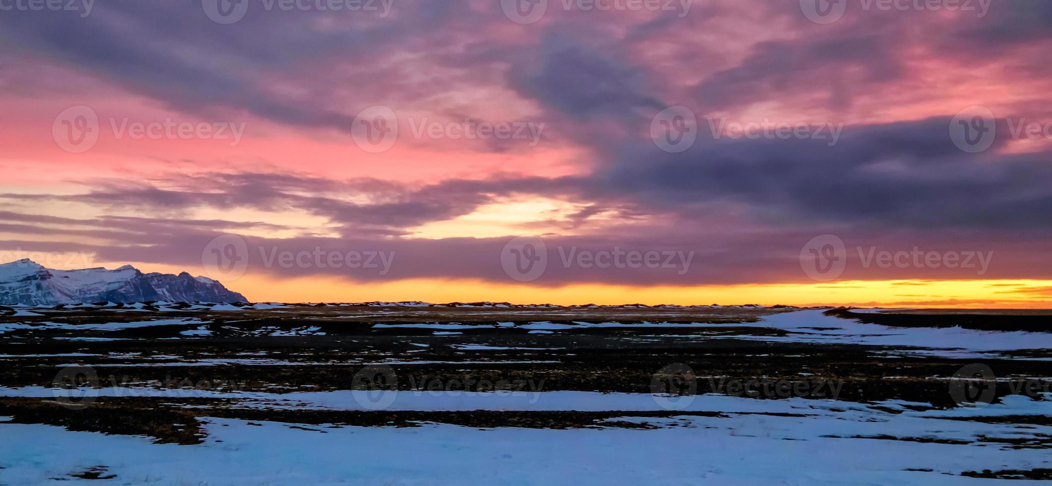 gryningen bröt på nära jokulsarlon foto