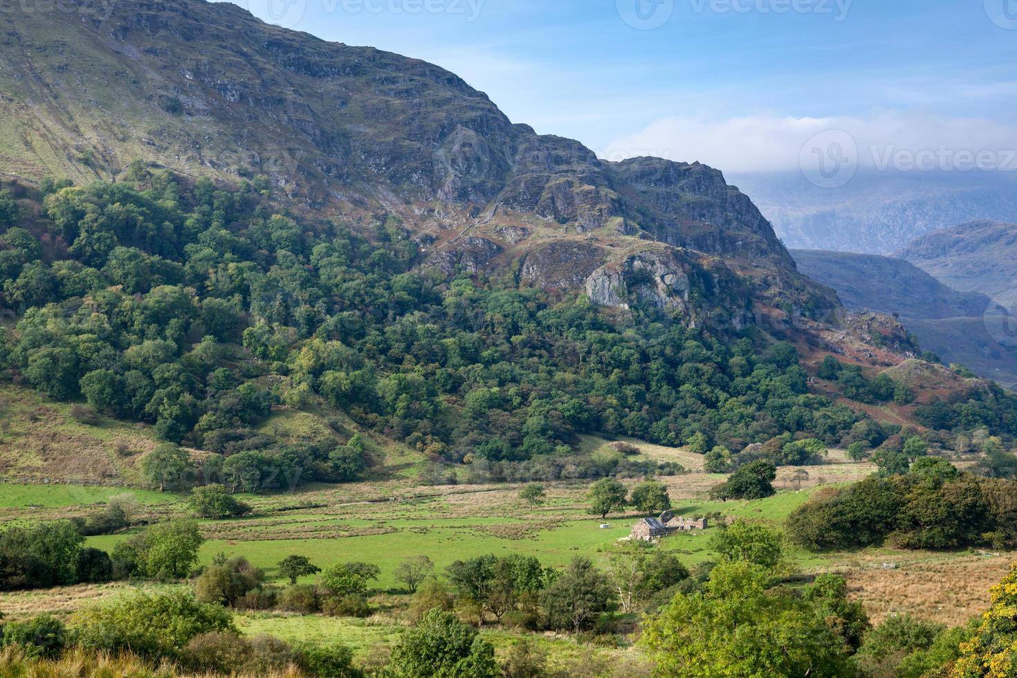 dalen i snowdonia nationalpark foto