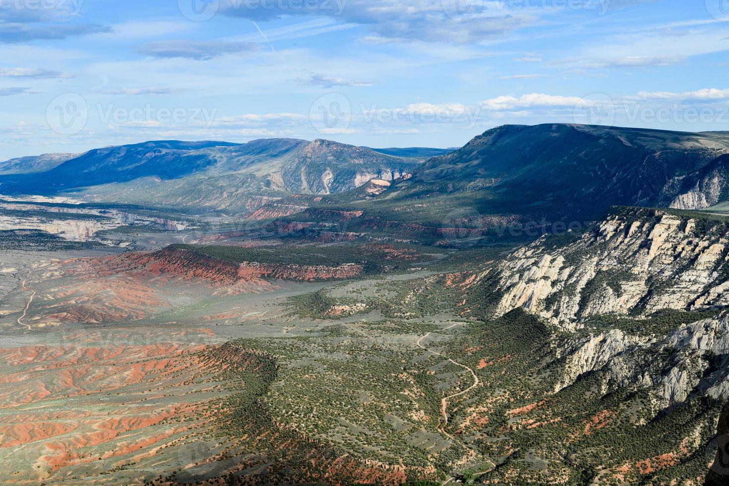 Colorados natursköna skönhet. vackra dramatiska landskap i dinosauriens nationella monument, Colorado foto