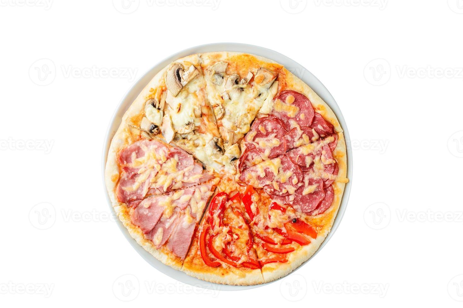 italiensk piza på en vit bakgrund isolera, ovanifrån foto