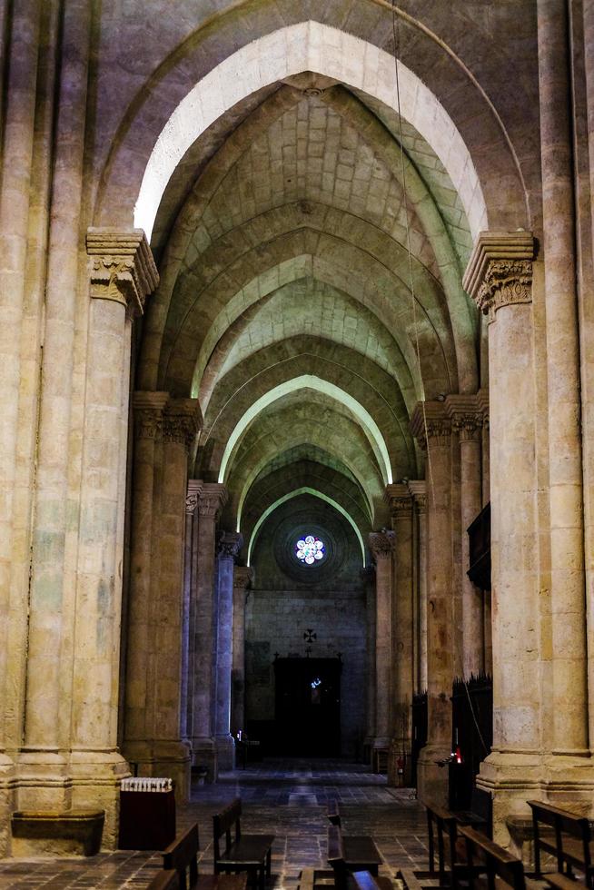 gotiska valv i utsidan av katedralen i tarragona foto
