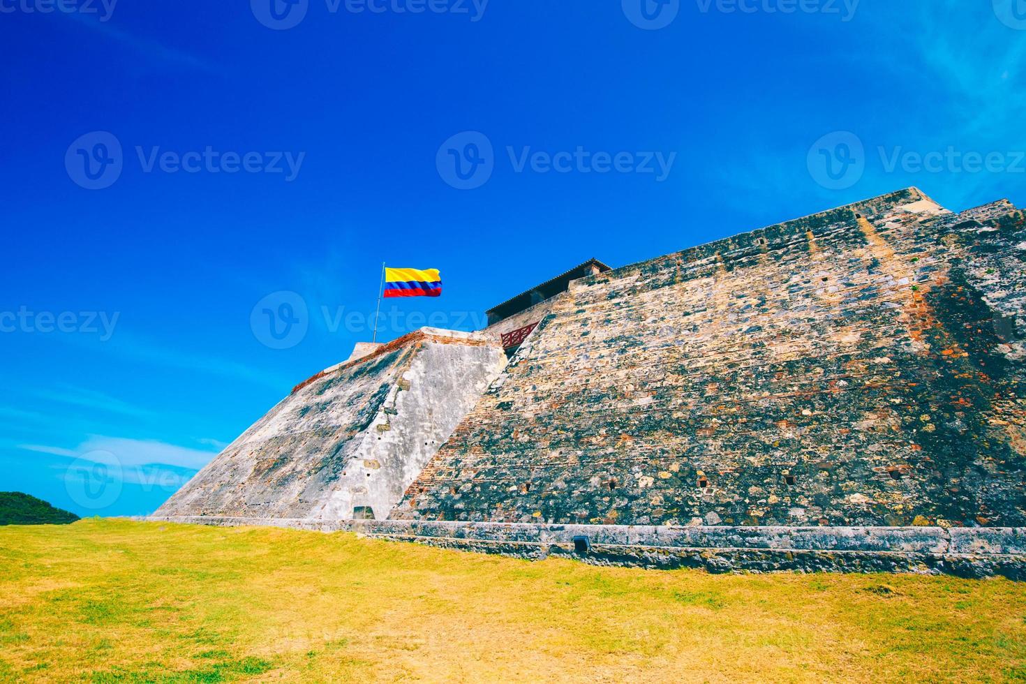 natursköna slottet Saint Philippe, Castillo San Felipe de Barajas med utsiktsplatser med utsikt över Cartagenas historiska centrum, Ocean Bay och den muromgärdade staden foto