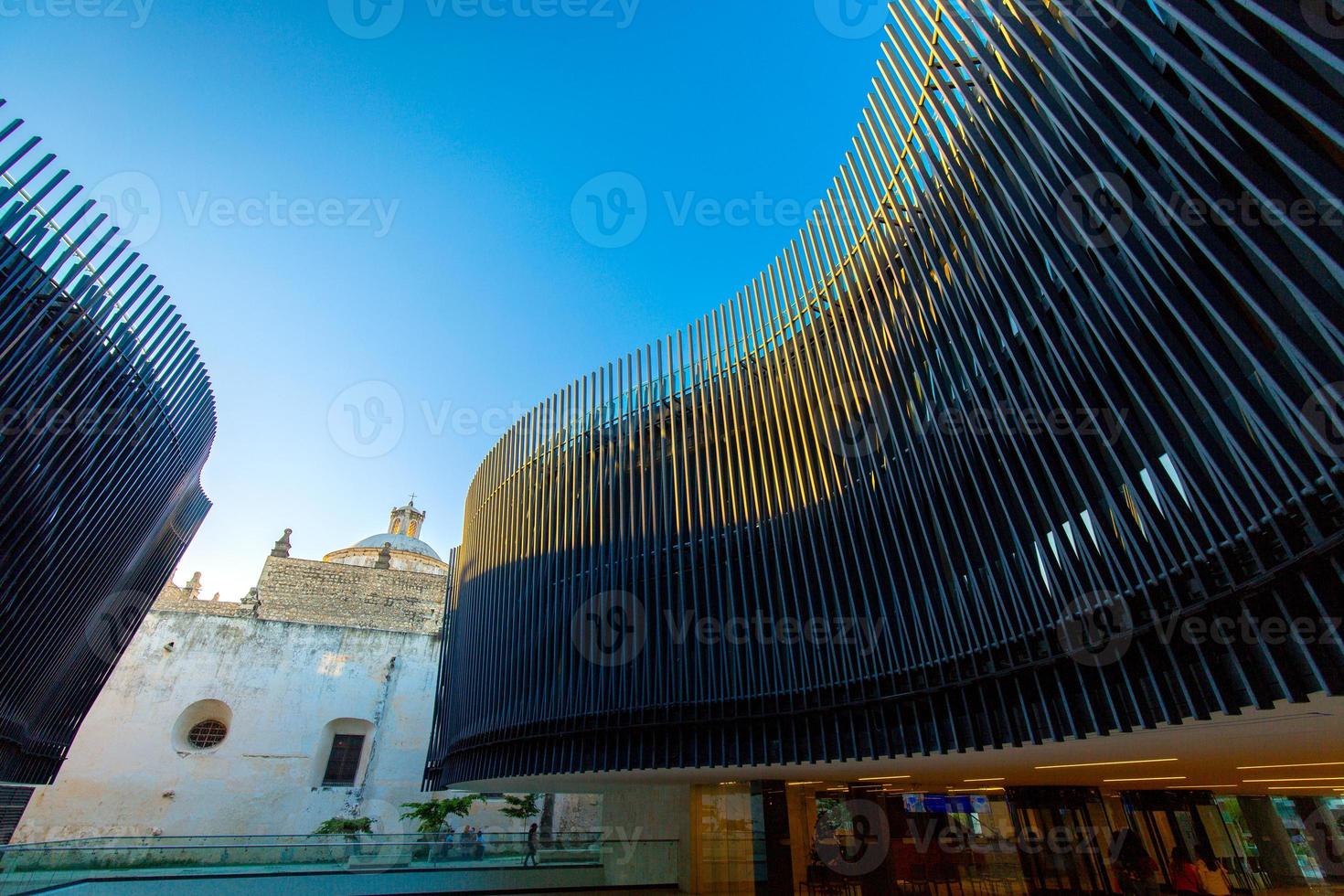 merida, mexico, musikmuseet uteplats av stråkar foto