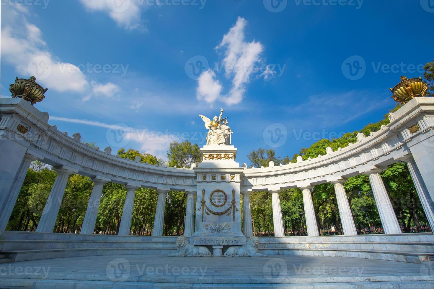 landmärke benito juarez monument halvcykel i mexico city alameda central park foto