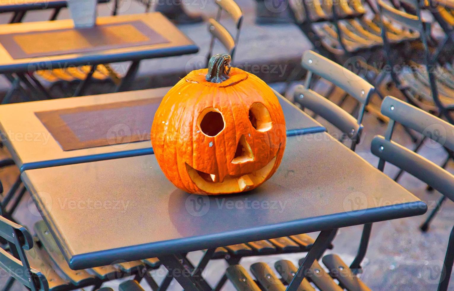 halloween-firande på stadens gator foto