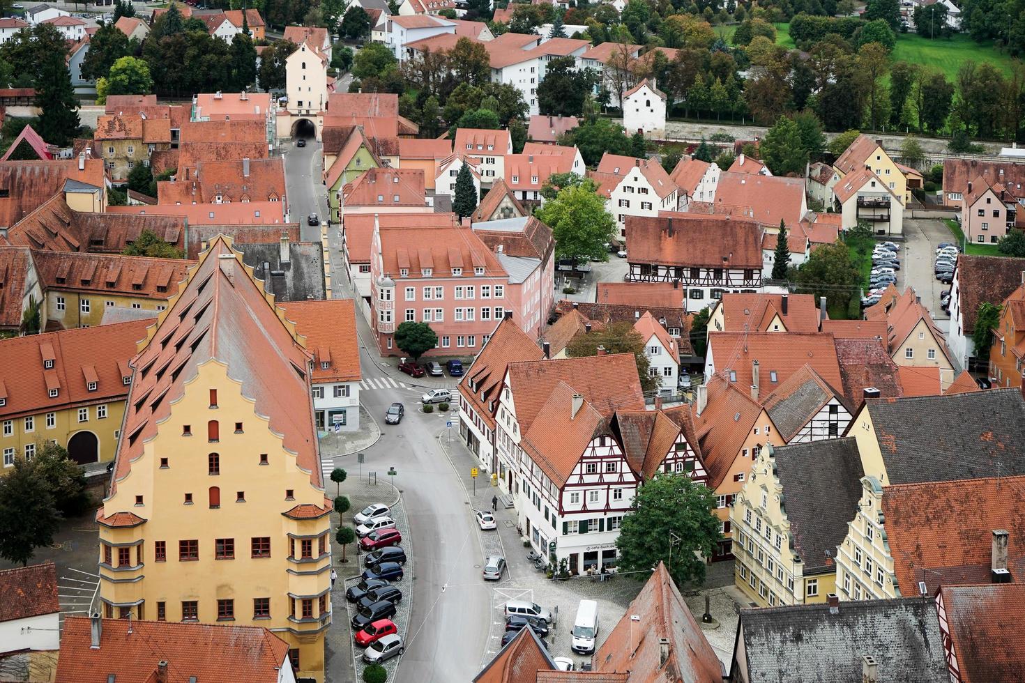 nordlingen, bayern, tyskland, 2014. flygfoto över nordlingen, bayerns silhuett i tyskland foto