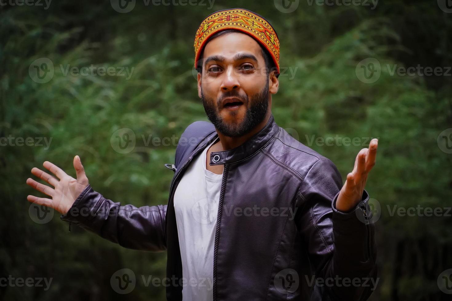 excited himachali boy - arkivbilder arkivfoton foto