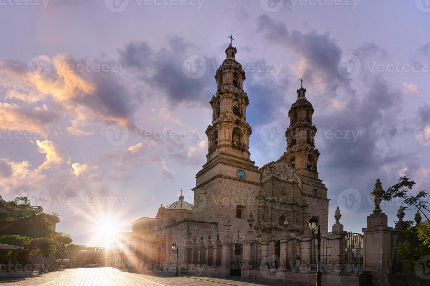 Mexiko, aguascalientes katedral basilika i historiska koloniala centrum nära plaza de la patria foto
