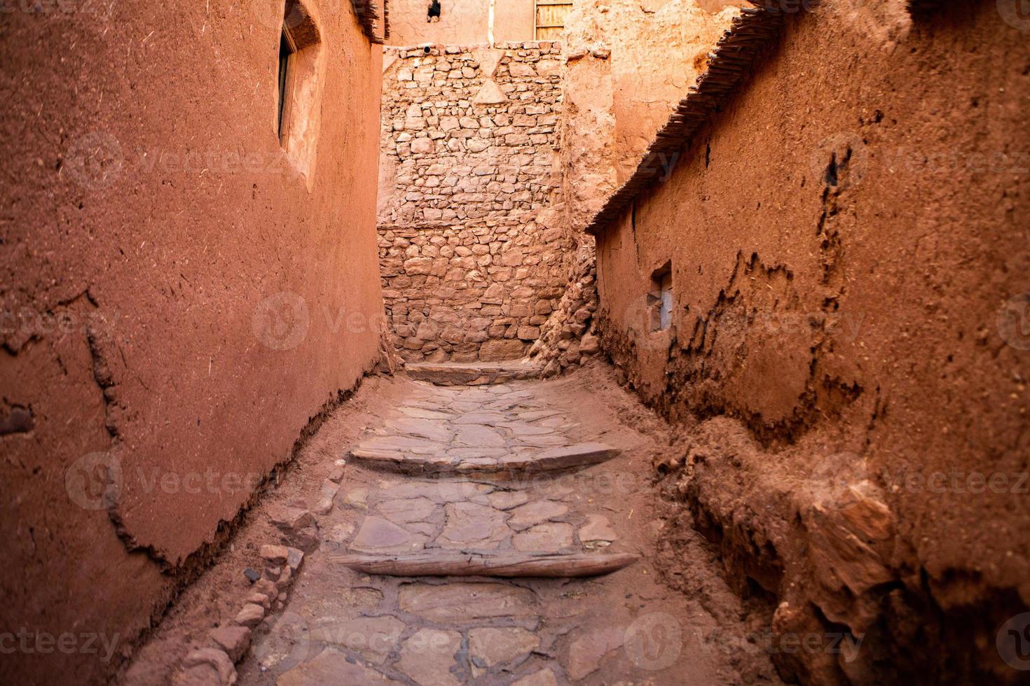 kasbah ait ben haddou i Marocko. fästningar och traditionella lerhus från Saharaöknen. foto