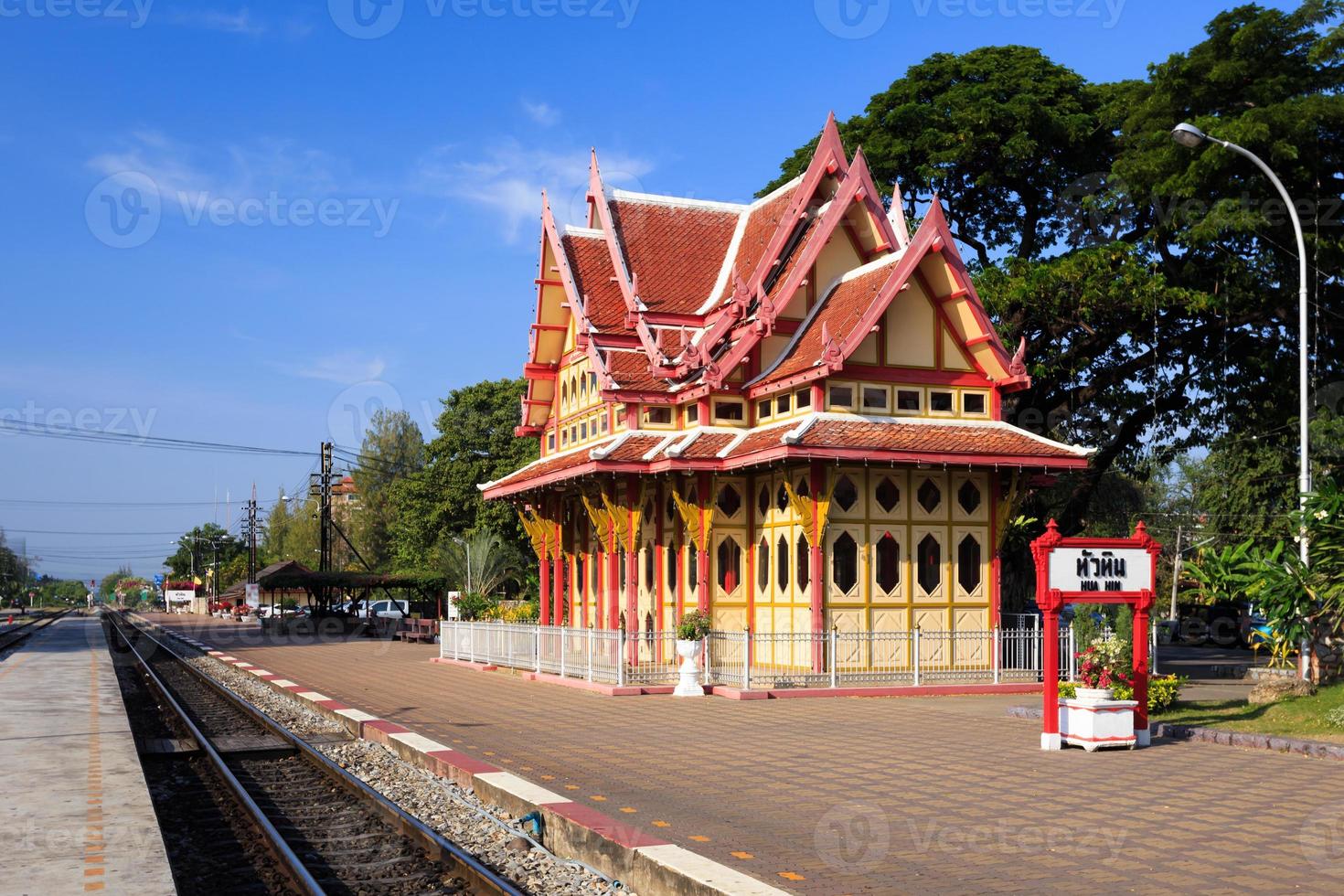 kunglig paviljong vid hua hin järnvägsstation, prachuap khiri khan, thailand foto