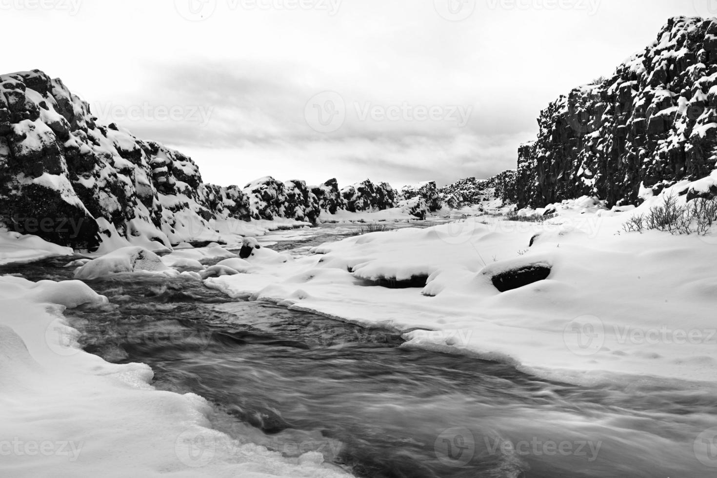 islandskap i mitten av islands natur foto