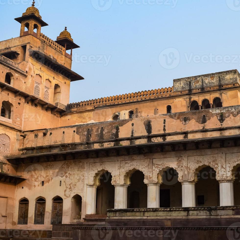 jahangir mahal orchha fort i orchha, madhya pradesh, indien, jahangir mahal eller orchha palace är citadell och garnison som ligger i orchha. madhya pradesh. Indien, indiska arkeologiska platser foto