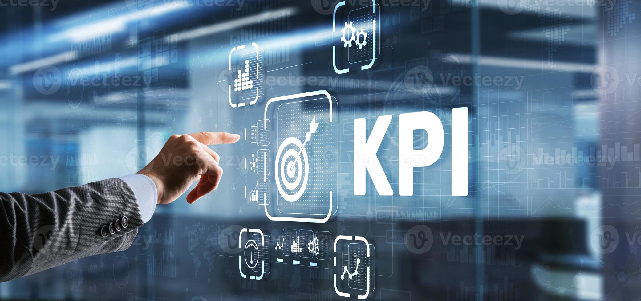 kpi key performance indicator business internet technology concept on virtual screen foto