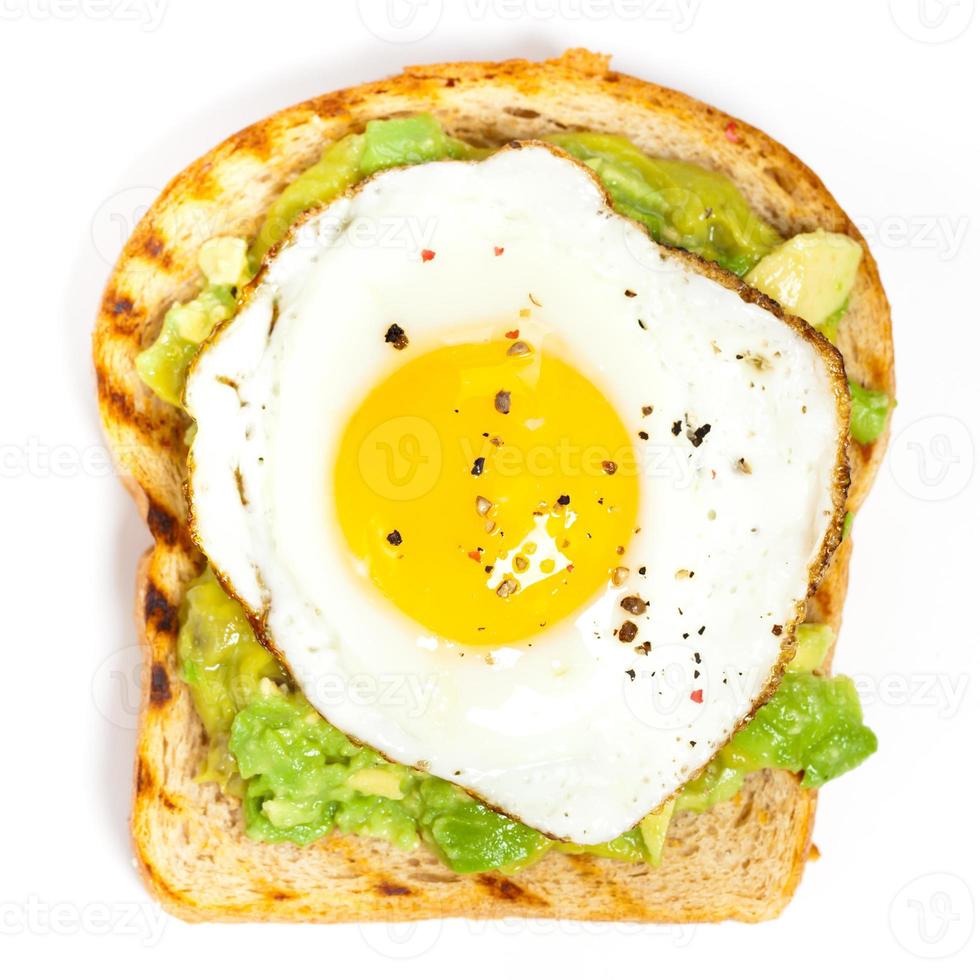 avokado toast med ägg foto
