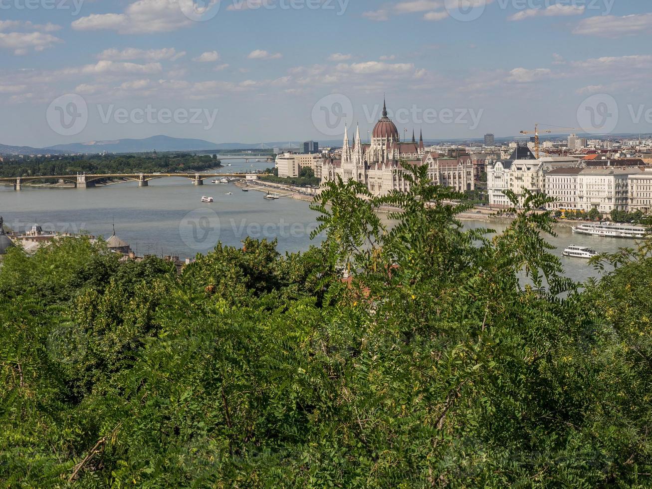 budapest vid floden Donau foto