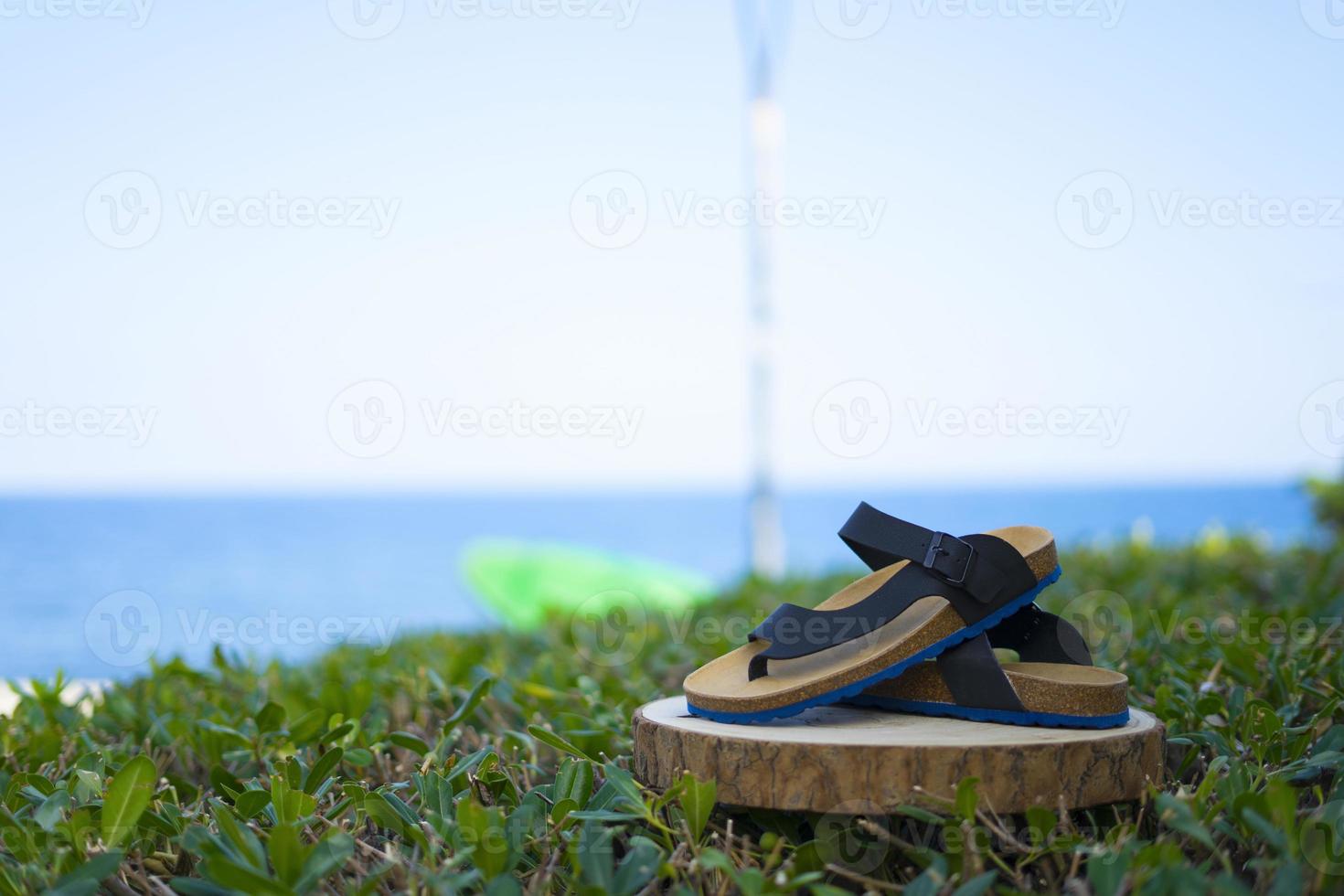 vackra män sandal för sommarlov foto