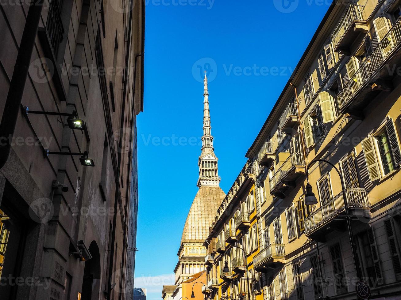 hdr mole antonelliana i turin foto