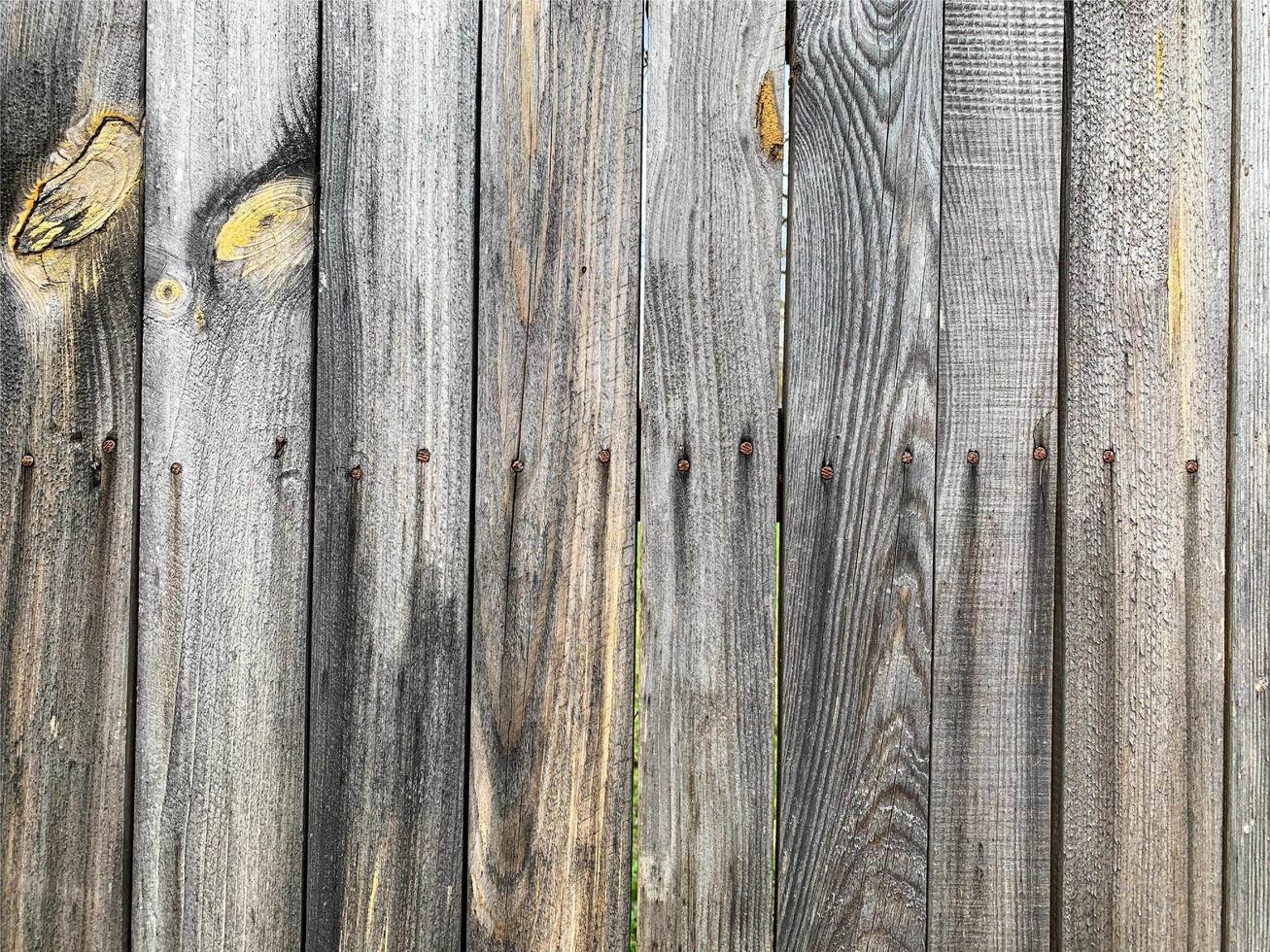 trävägg bakgrund. staket bakgrund. planka gjord av trä foto