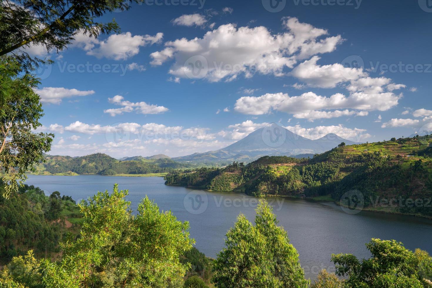 sjön mulehe, uganda, afrika foto