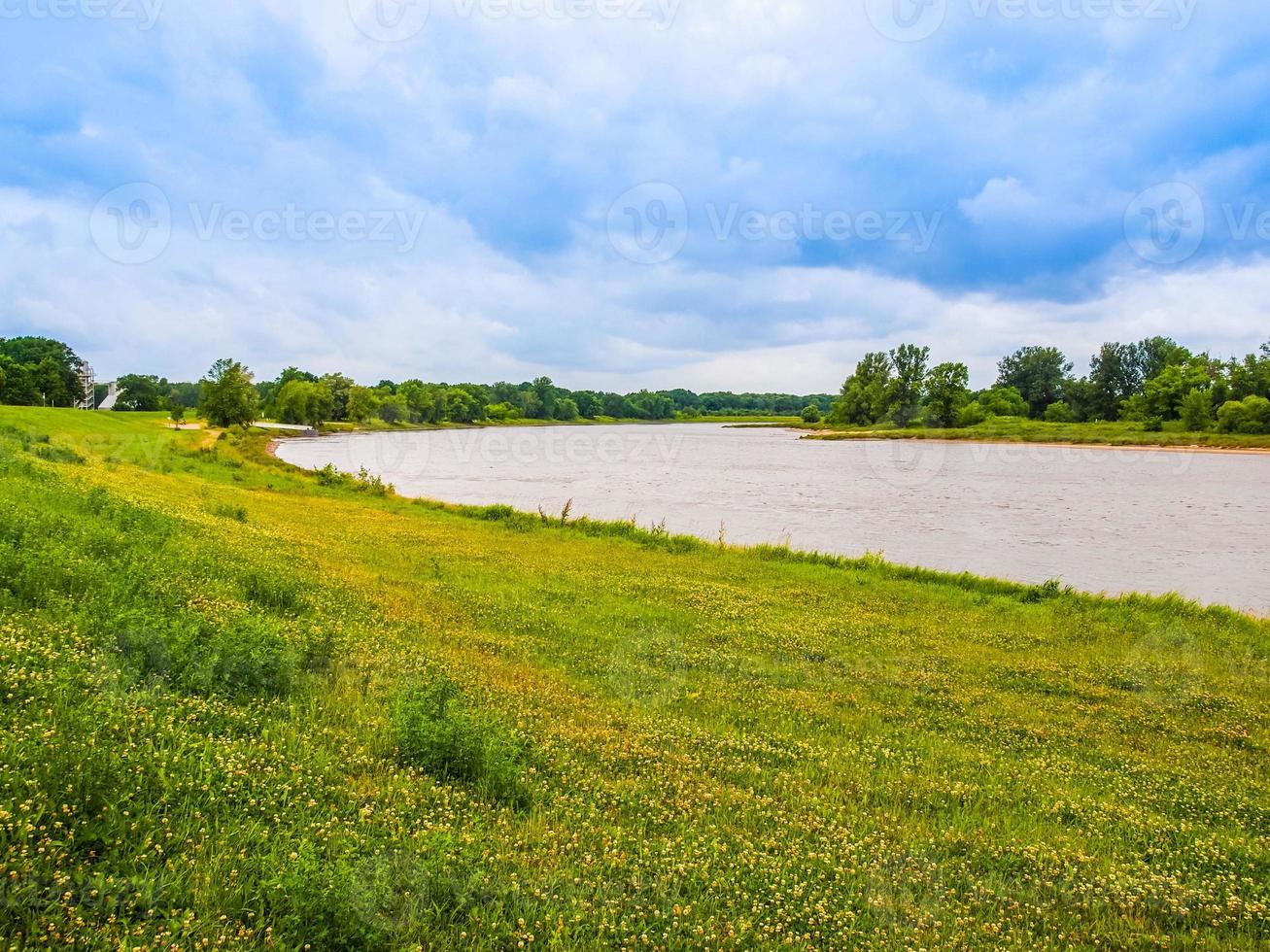 hdr elbe floden i dessau, tyskland foto