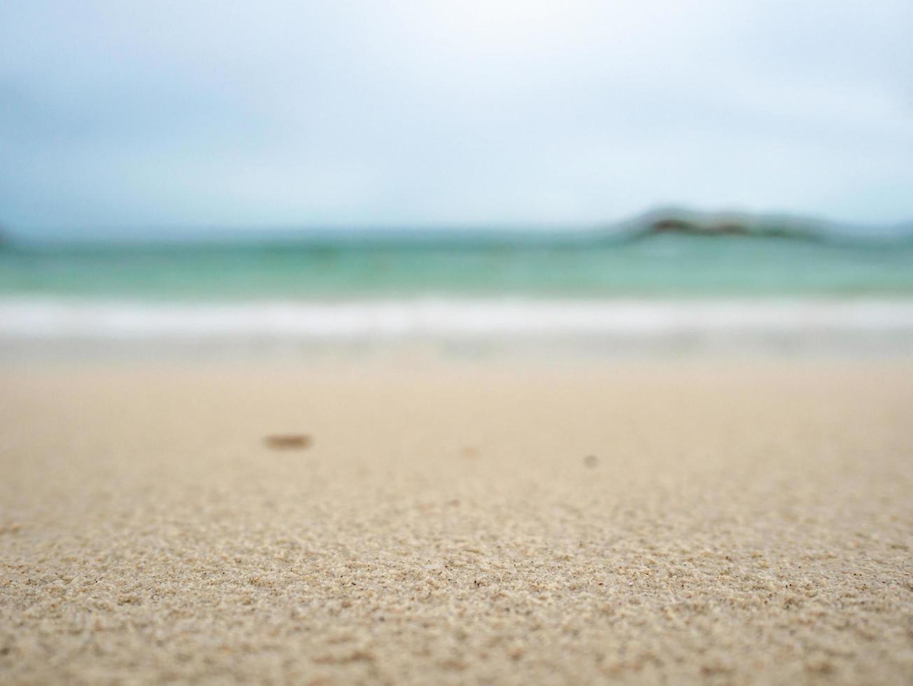 tropisk idyllisk strand i semestertid, semester på stranden foto