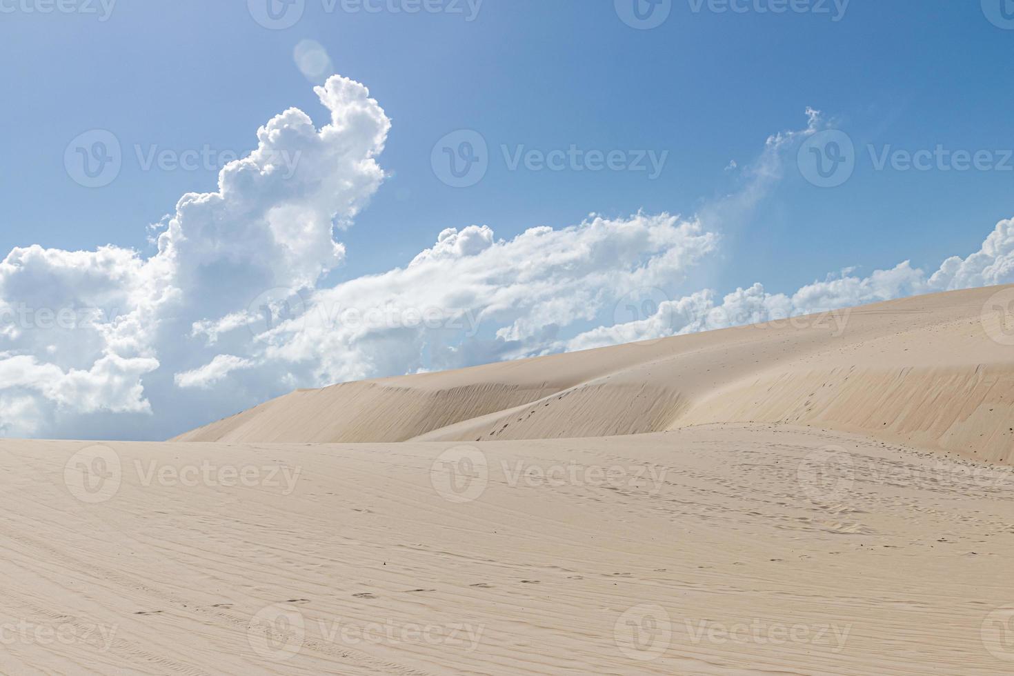 vacker flygbild av sanddyner i födelsestaden, rio grande do norte, brasilien. foto