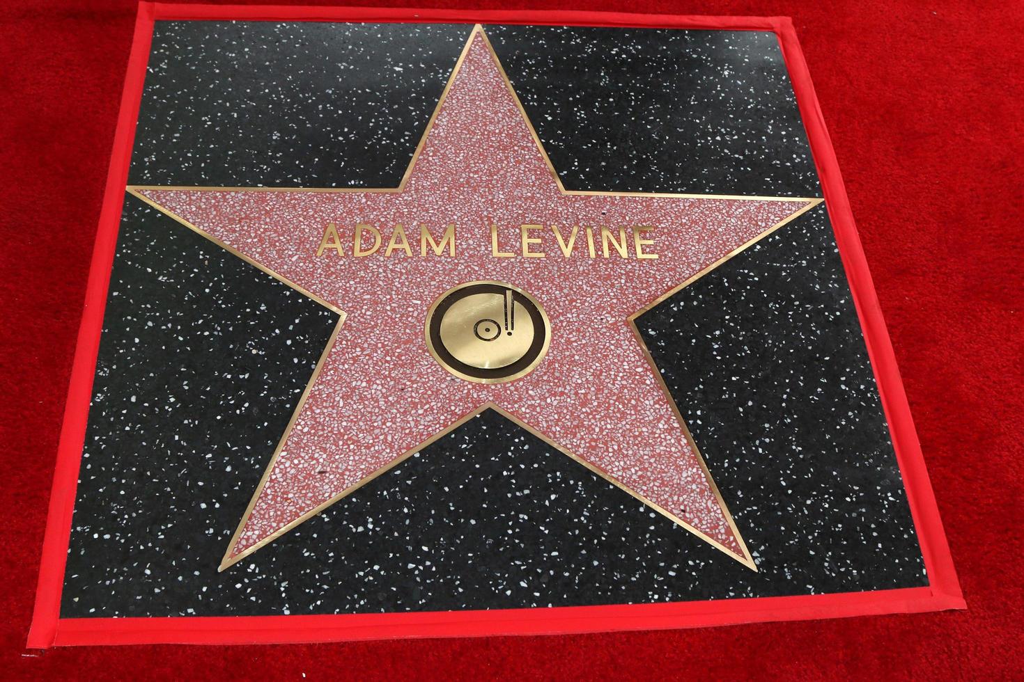 los angeles 10 feb, adam levine star på adam levine hollywood walk of fame stjärnceremonin på musicians institute den 10 februari 2017 i los angeles, ca. foto