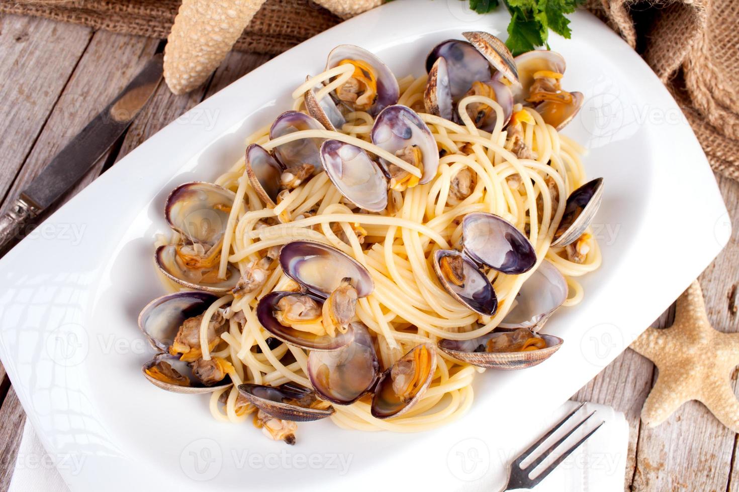 spaghetti med musslor recept foto
