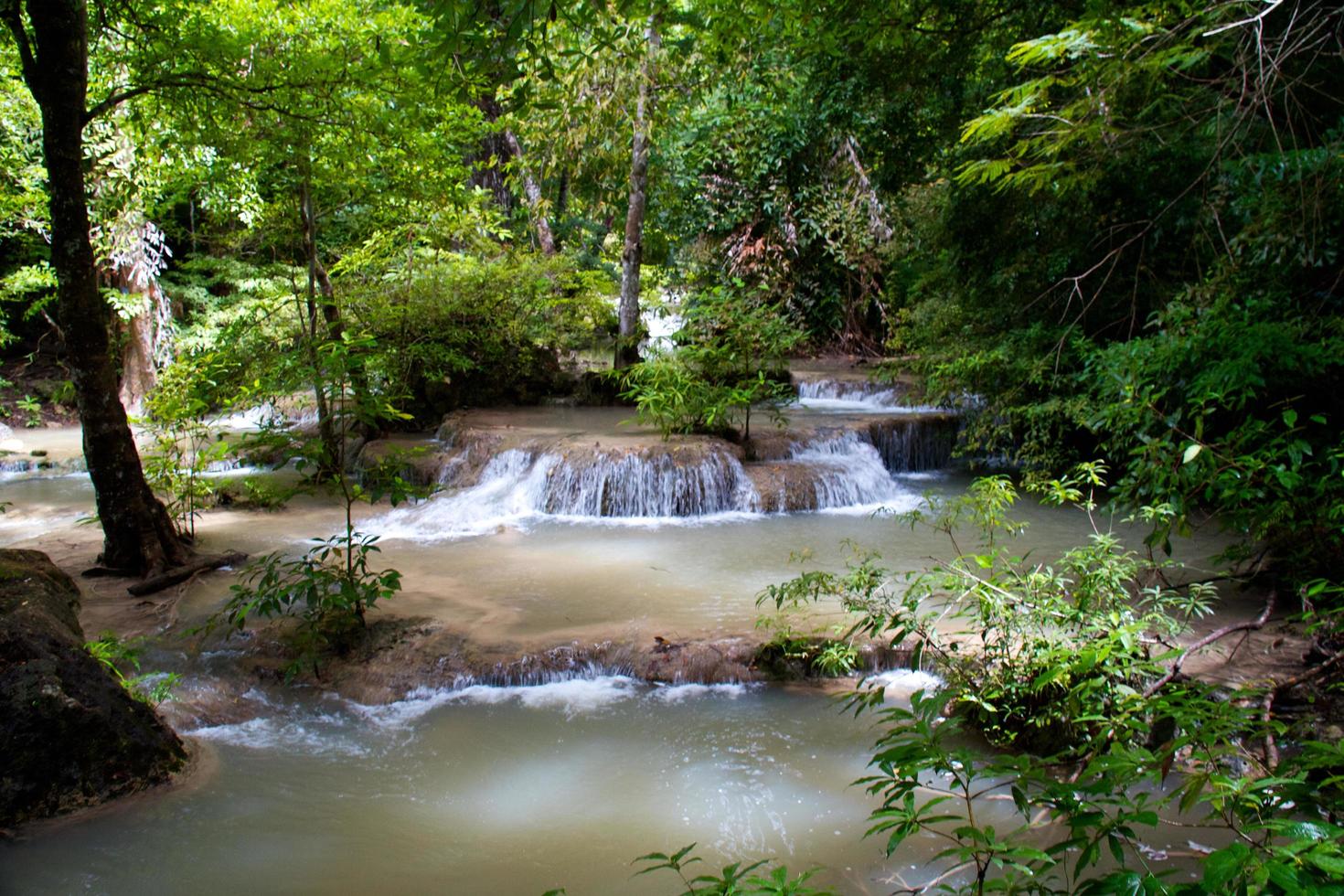 erawan vattenfall, kanchanaburi, thailand foto